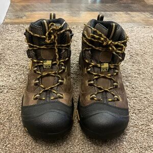 Keen Waterproof Boots 8